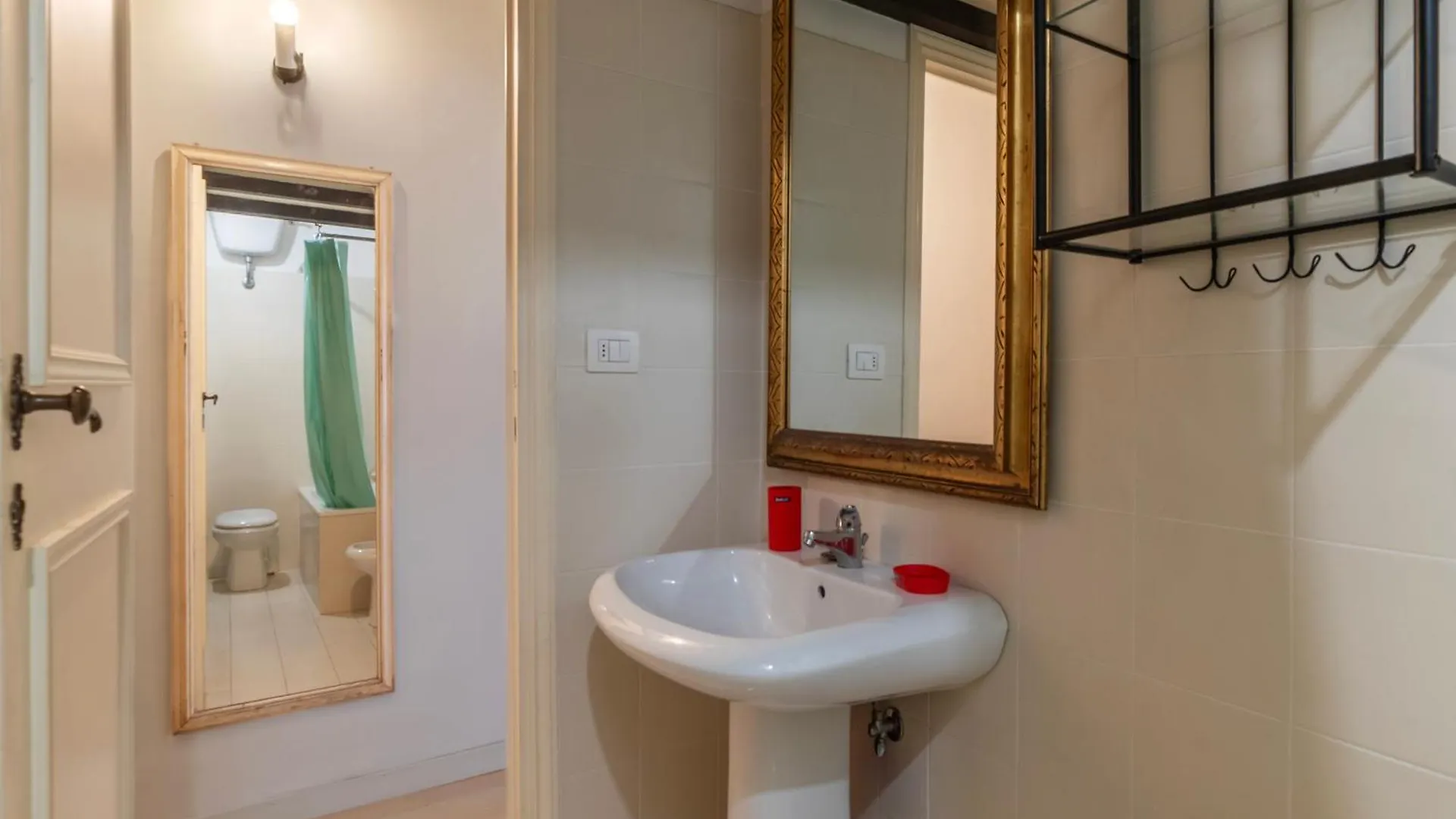 Fori Imperiali Pretty Apartment Rome